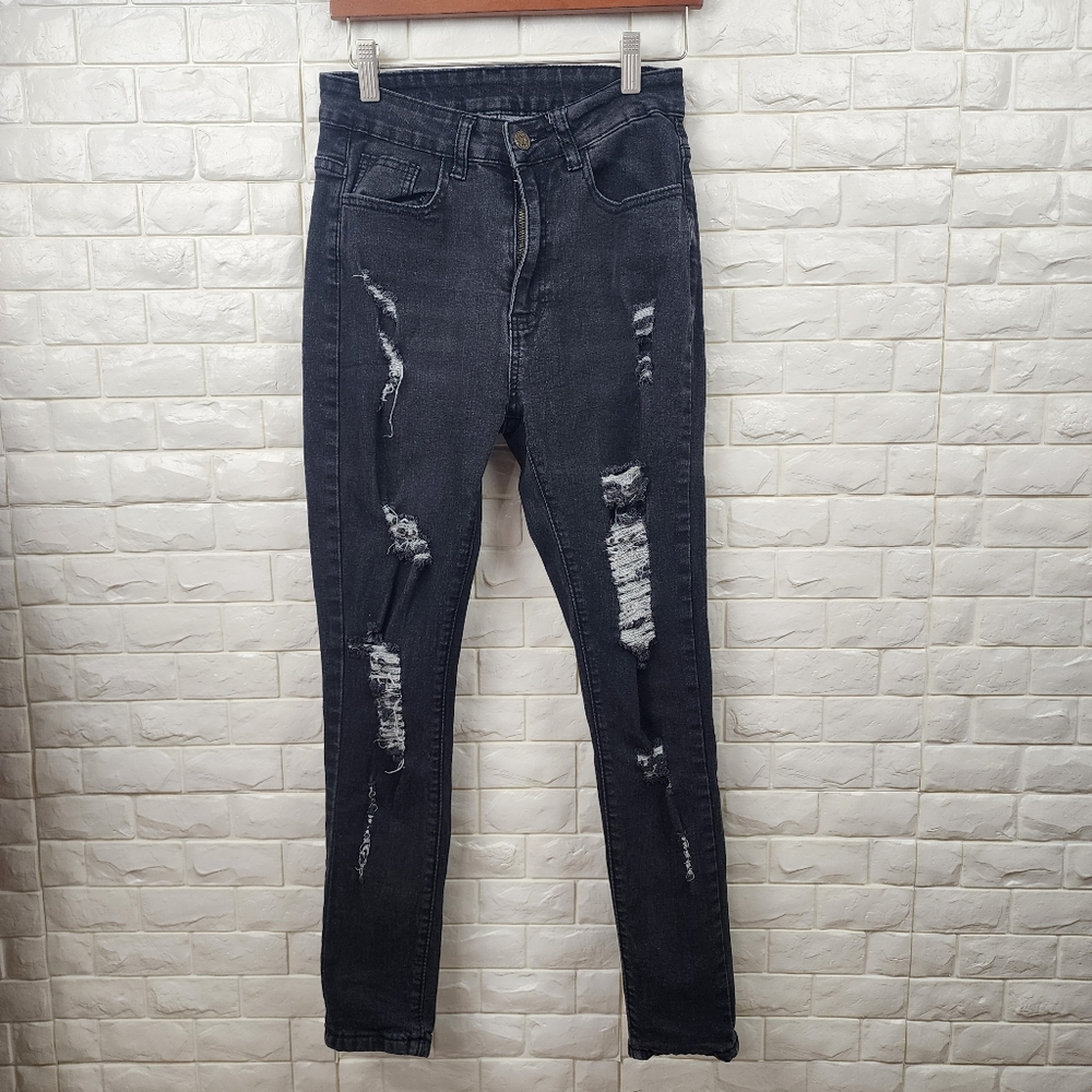 small tattered jeans. - Picture 2 of 6